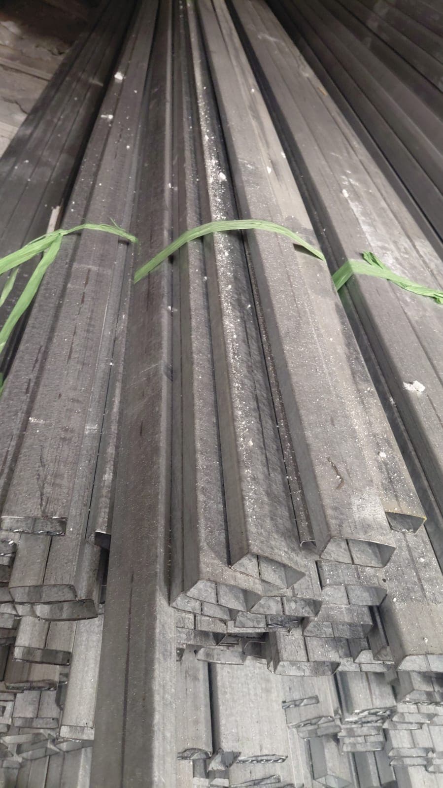 Hollow & Baja Ringan